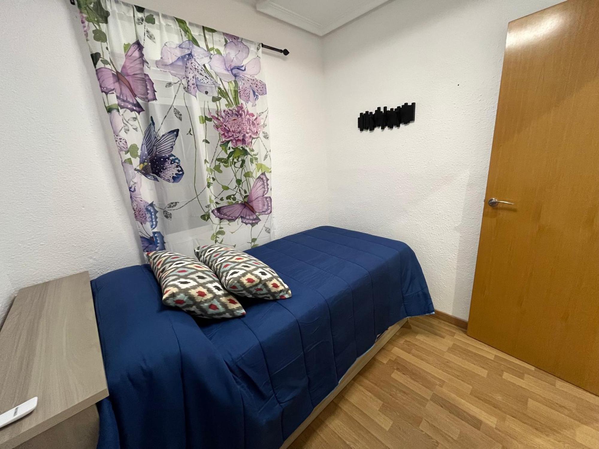 Marqplace Beach Free Parking And Ac Alicante Luaran gambar