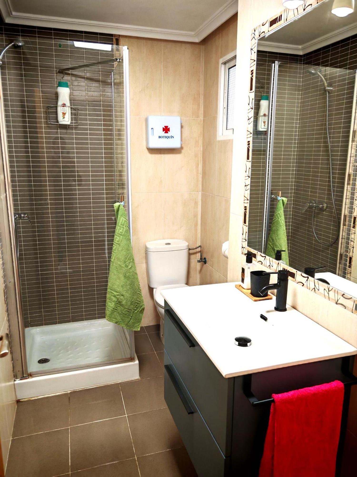 Marqplace Beach Free Parking And Ac Alicante Luaran gambar